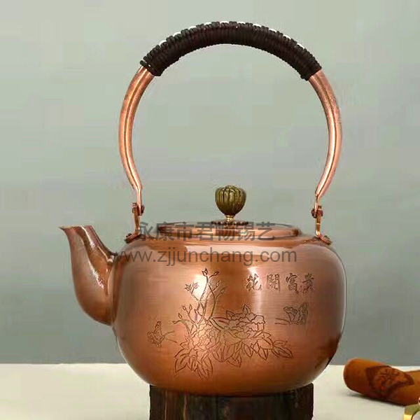 銅壺